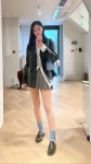 설현, 끝도 없는 기럭지