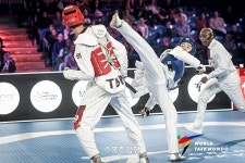 ‘고교 태권도 샛별’ 박태준, 처음 출전한 월드 그랑프리 금메달