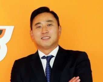 한화, 최원호 퓨처스 감독과 3년 재계약…“현 육성 체계 지속”