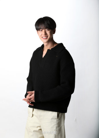 ‘치얼업’의 라이징스타 김현진 “선호파 여러분 감사해요”[스경X인터뷰]