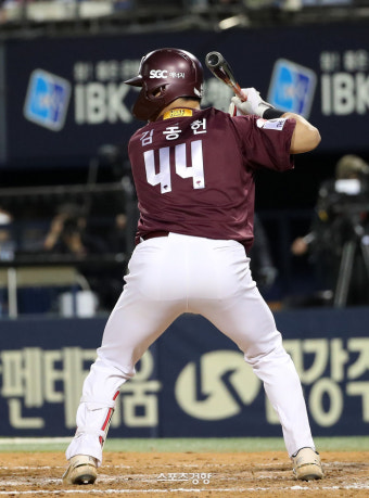 홍원기 감독, 김동헌의 사구 논란에 “부상 방지 위해서라도 보완 필요”[스경X현장]
