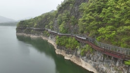 권력자와 긴 밤 지샌 ‘청남대’→주권자와 ‘불금’ 지필 ‘흥’ 무대[투어테인먼트]