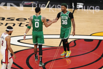 ‘테이텀 34득점 부활’ 보스턴, 마이애미 잡고 기사회생…시리즈 이어간다[NBA PO]