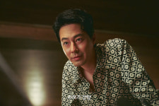 조인성, 악랄하거나 섹시하거나…‘밀수’ 스크린압도