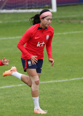 또 만리장성에 막힌 女 축구, 파리 올림픽 본선행 좌절