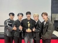 ‘피크타임’ 우승팀 VANNER(배너), ‘2023 아시아 모델 어워즈’ 라이징스타상 수상!