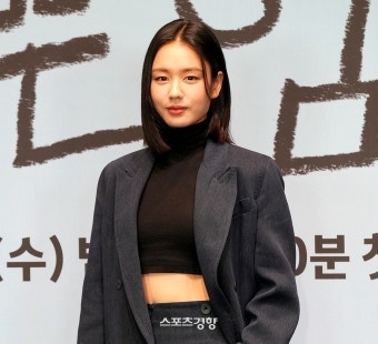 안은진, 김은숙 신작 출연하나 “‘다 이루어질지니’ 긍정 검토 중”[공식]