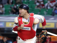 베테랑 포수의 가슴이 다시 뛴다…한화서 새 도전 나선 이재원, “다시 활기차게 야구하고 싶었다”