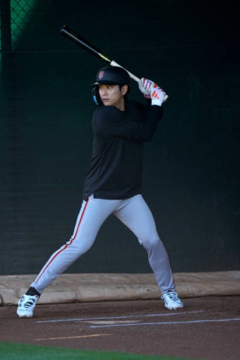 이정후, 앗! 옆구리···데뷔전 불발
