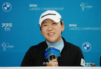 신지애, 두산건설과 서브 후원 계약 체결 인연을 통한 새로운 도약 기대