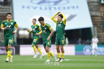 시즌 첫 K리그1 현대가 더비, 2골 주고 받으며 무승부···울산은 무패행진, 전북은 무승행진