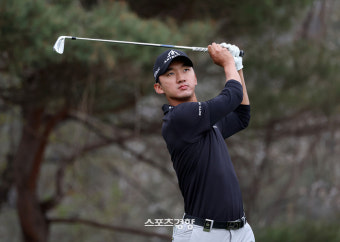 윤상필, KPGA 개막전 첫날 10언더파 61타 신기록으로 단독선두 “비시즌 쇼트게임 집중 보완 효과”