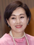 이보희, 스타메이커스이엔티와 전속계약…임채무, 이문식, 오승아와 한 식구