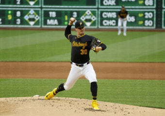 ‘웰컴 투 MLB’ 161.1 강속구를 홈런으로···‘괴물 신인 투수’ 상대로 쓴 맛 제대로 보여준 오타니, 그런데 다저스는 6-10 완패
