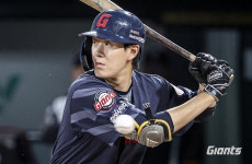 타자가 된 키움 장재영, 1군 주전 꿰찬 롯데 나승엽이 만났다…“말 안 걸거에요” “경기는 롯데가 이겼으면”[스경X현장]