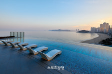 예술 작품 평가 롯데 시그니엘 부산 ‘아시아 최고의 해변 호텔’ 최종 선정