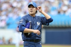 윤성환 이후 9년만에 나온 삼성 토종 15승…새로운 삼성의 ‘황태자’ 원태인이 PO 매직넘버 지웠다