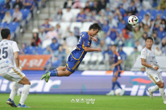 정규라운드 최종전 1·2위 맞대결에서는 울산, 김천에 2-1 역전승···강등권 대구-전북전에서는 역전-재역전 끝에 박세진 극장골로 대구 승리