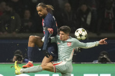 ‘23분’ 이강인, ‘가짜 9번+중원 MF’ 역할 소화···‘93분’ 극장 실점 PSG, 아틀레티코에 1-2 역전패[UCL 리뷰]