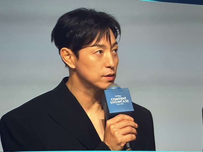 디즈니+ 드라마 트리거 주연 정성일, 선배 김혜수와 호흡 통해 새로운 경험 누리며 성장한다!