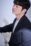 황가람 ‘나는 반딧불’ 노래방 터졌다···금영차트 1위