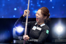 ‘30연승·5회 연속 우승·단일 시즌 상금 2억원 돌파’ 프로당구 새 역사 쓴 김가영, 남자 PBA 도전도? 지금은 “내가 뛰면 물 흐려”