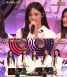 뉴진스, 日서 ‘검은 리본’ 달고 수상소감X‘수퍼 내추럴’ 무대 포착