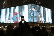 보이넥스트도어 신곡 ‘오늘만 I LOVE YOU’ 뮤직비디오, 서울 한복판 점령