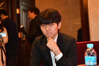 농심신라면배 5연패 이끈 ‘세계 최강’ 신진서, 숨돌릴틈 없이 난양배 우승 도전···‘신흥 강자’ 왕싱하오와 한 판 대결
