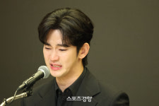 [전문] 김수현 “김새론 미성년 교제·채무 압박 안했다”