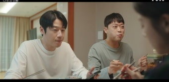 언젠가는 슬기로울 전공의생활 고윤정-정준원 로맨스, 시청자들을 두근거리게 만드는 중