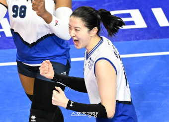 여자부 FA 최대어 이다현, 김연경 떠난 흥국생명 유니폼 입는다[오피셜]