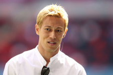 ‘39세 생일’ 혼다 “현역으로 계속 뛰고 싶어”···일본 축구 레전드 불굴의 의지