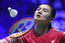 ‘안세영의 또 다른 숙적’ 야마구치, 세계 랭킹 3위 한웨 상대로 34분 만에 2-0 완승, 세계선수권 4강행