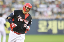 527일 만의 승리 이의리··· KIA, LG 꺾고 2연승 ‘5강 불씨’ 지켰다