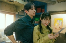 (주) 묘한상사 | 이준호♥김민하, 첫 키스 후 묘한 기류 “기대고 싶지 않아” (태풍상사)