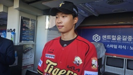 “제가 사실 ‘쫄보’에요” KIA 새 에너자이저, 박재현이 내놓은 의외(?)의 대답… 1군 버티기 전쟁이 그만큼 간절하다