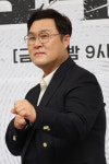 ‘김부장’ 윤경호 “시청률 13% 넘으면 13시간 묵언수행 하겠다” 너스레