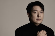 배우 조현재, 여유와 카리스마 공존하는 새 프로필 사진 공개