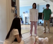 “추석에 남의 집 왜 갔나” 윤소희 SNS 비난 쇄도…박위家 ‘수양딸’ 후폭풍 [스경X이슈]