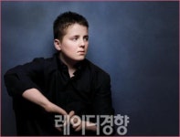 [MUSIC]‘왕따’에서 세계적인 스타로, 앤드류 존스턴