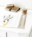 한 땀 한 땀 온기가 느껴지는 Sewing Objects