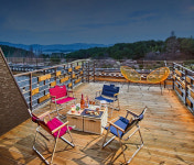 아직 늦지 않았어…무더위 식혀줄 플레이케이션