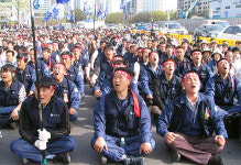 금속연맹, 전국 100개 사업장 12만 명 파업 동참