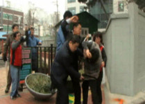 “남 형사가 여성 들어간 화장실 문 열어”