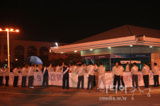 현대차 아산공장 정문앞 작은 전쟁