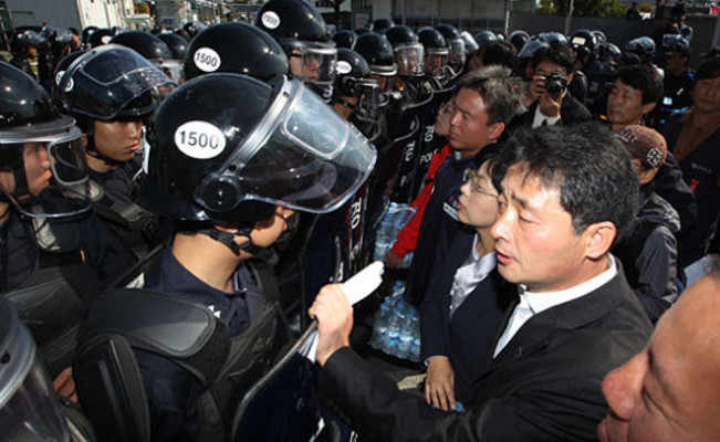 KEC 사태해결 촉구 야당들도 한목소리 | 포토뉴스