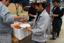 비닐하우스에서 꿈꾸는 유성기업 노동자
