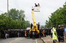 [3신] 경찰, 유성기업 조합원 해산 명령, 항의