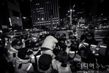 횡단보도서 폭력에 막히다